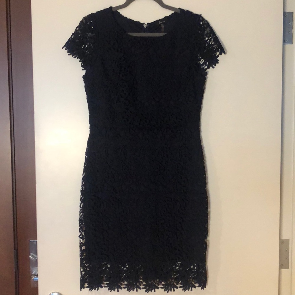 Soprano navy blue lace dress
